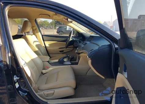 2011 Honda Accord Se from USA, damaged, VIN 1HGCP2F67BA155935